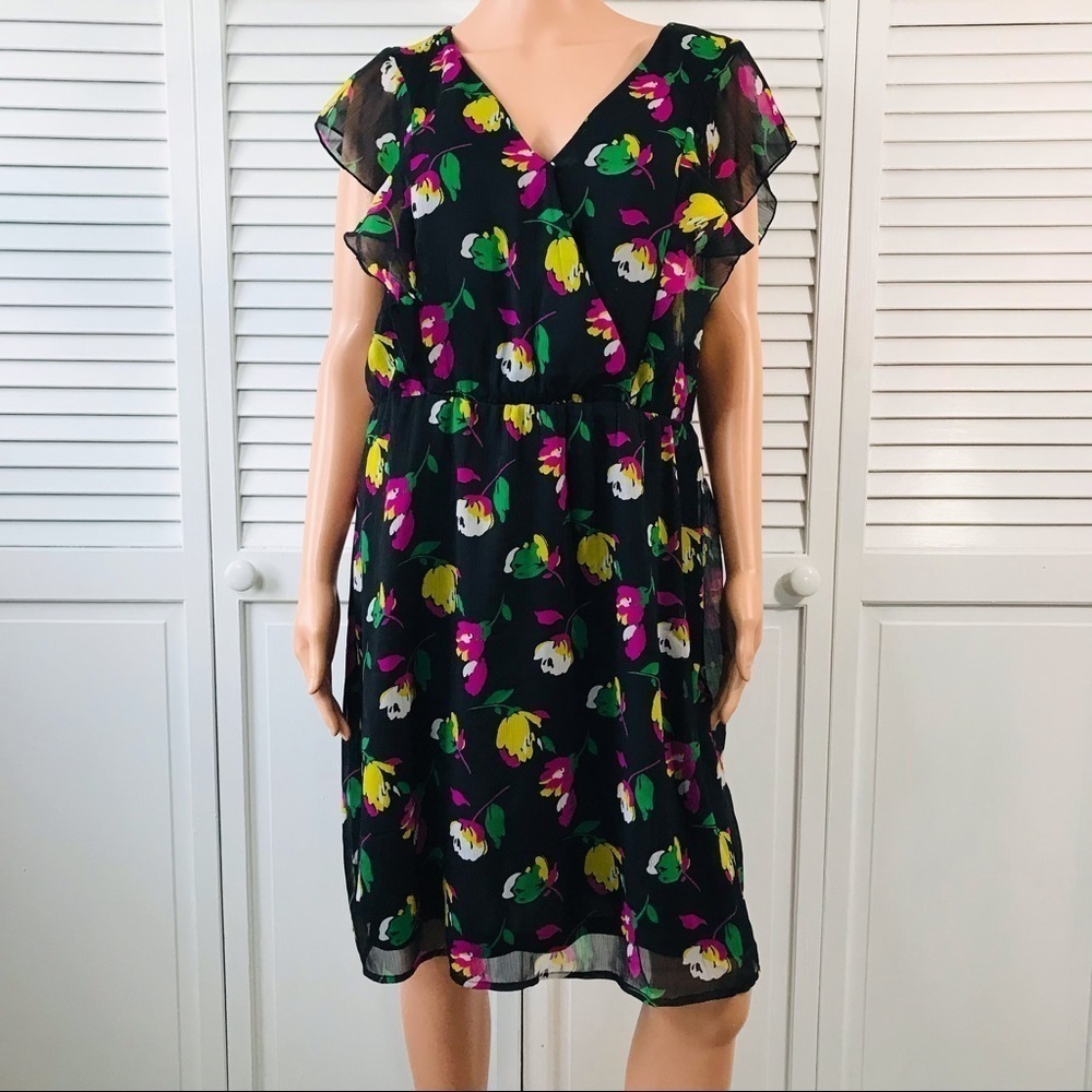 2/$50 OLD NAVY Black Floral V-Neck Dress Size Large